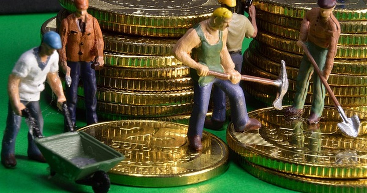 Back up funds for investments: ISA vs Premium Bonds