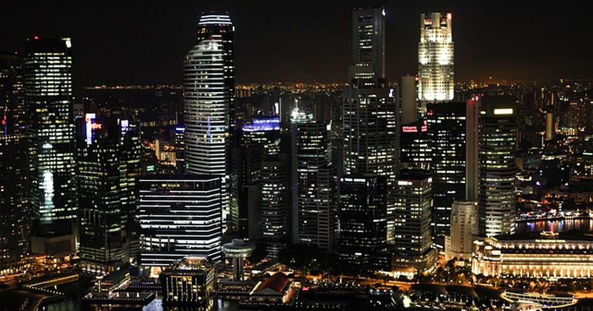 How advisers pick ISA or Premium Bonds for clients